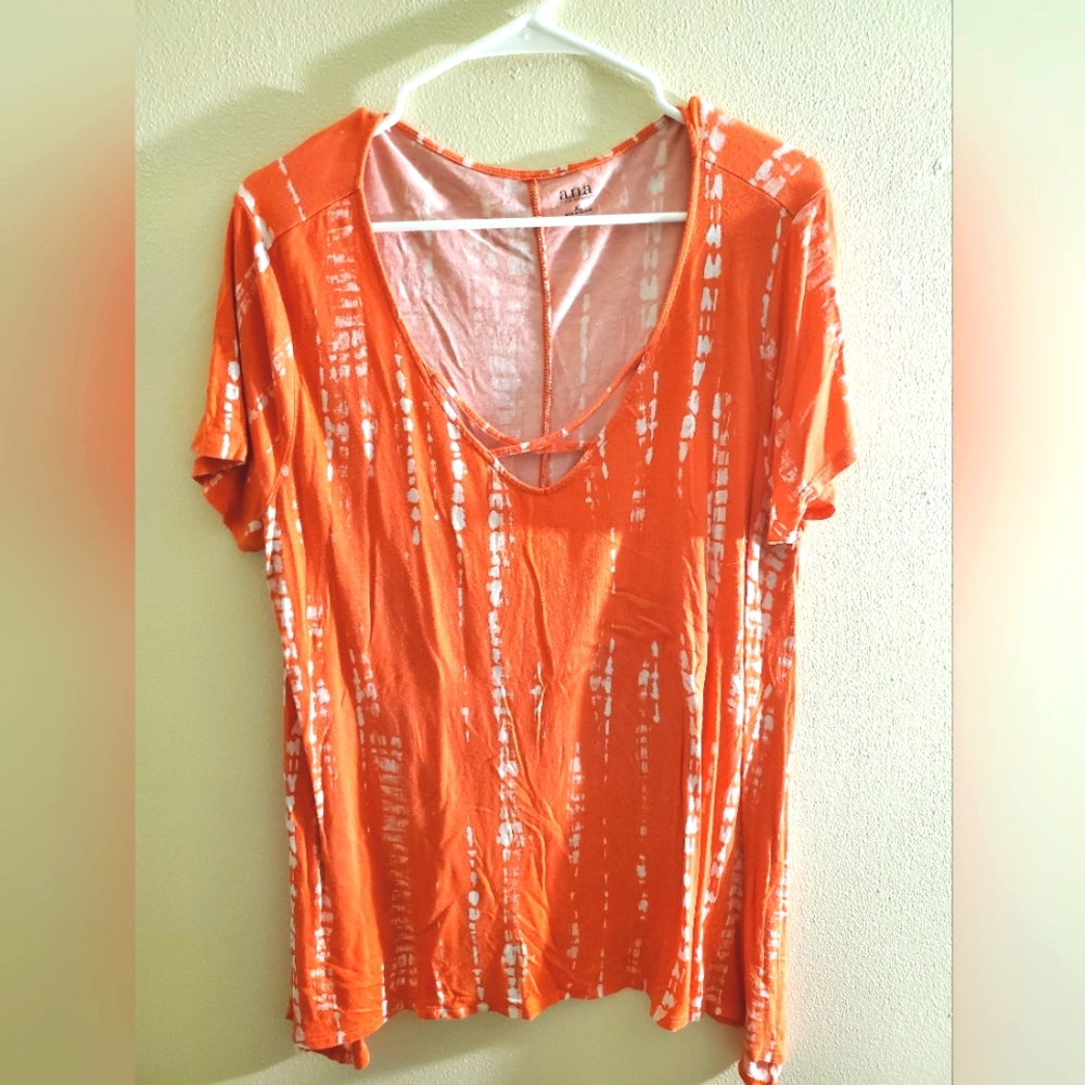 High-Low Tie Dye Tee